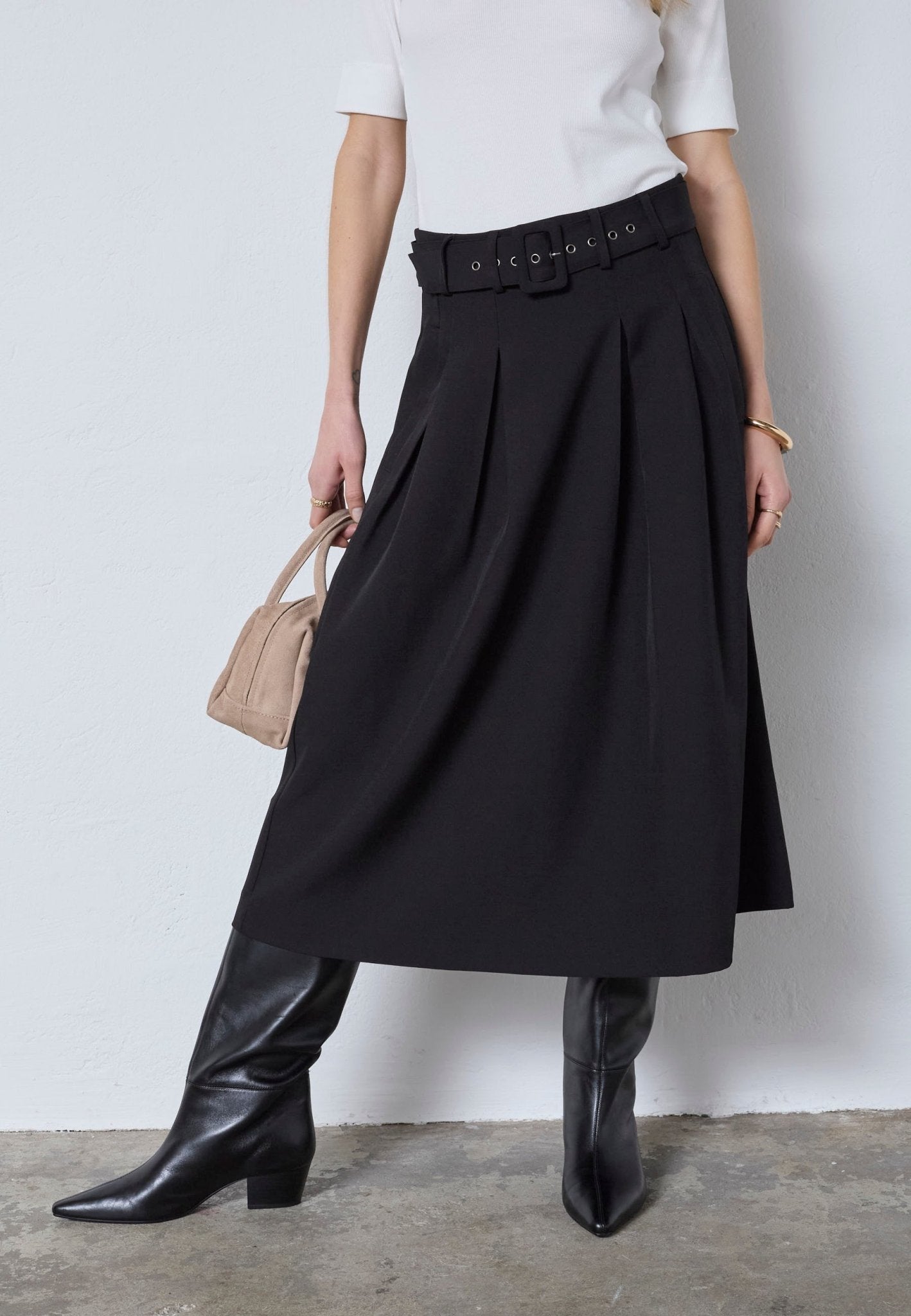 LunaCC Belt Midi Pleat Skirt - Black - Co'couture